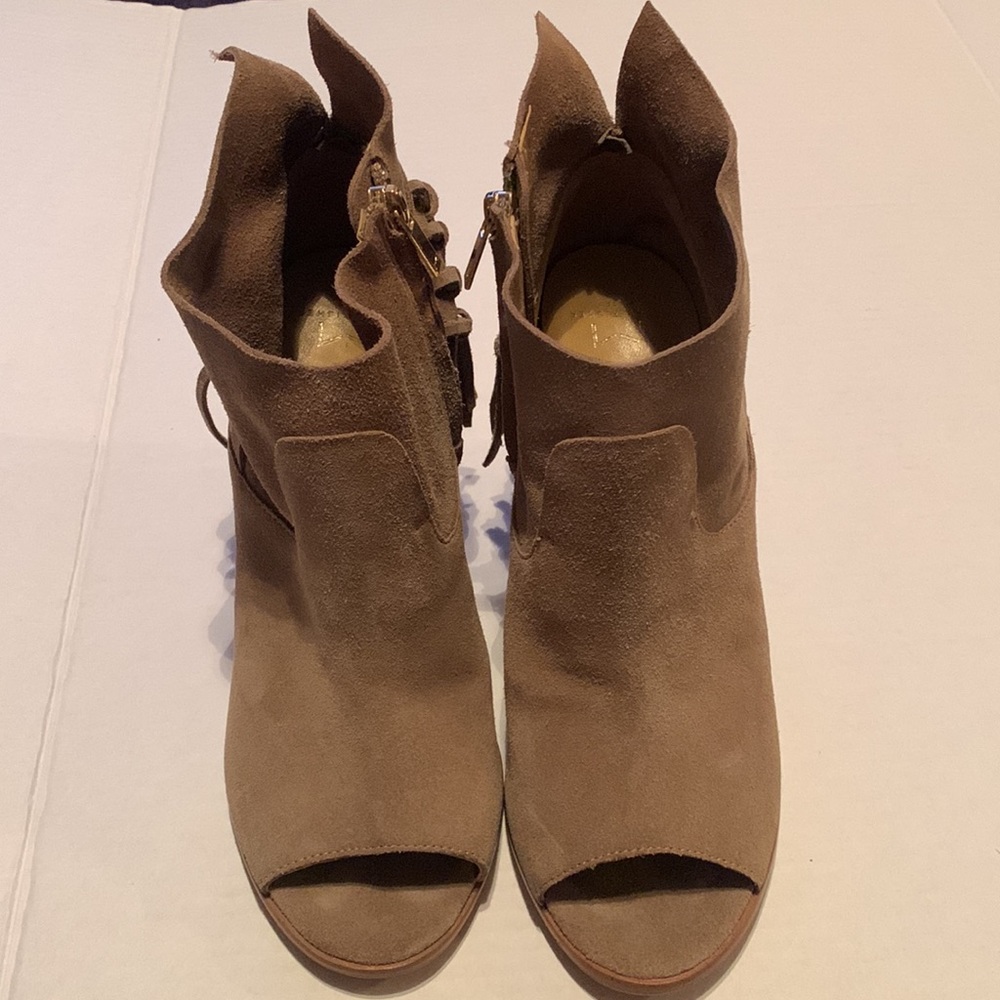 Marc Fisher bootie with fringes - Picture 6 of 8